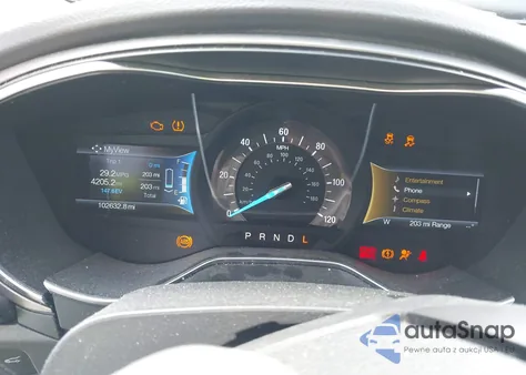 2016 Ford Fusion Energi Se Luxury z USA, uszkodzony, nr VIN 3FA6P0PU2GR322122